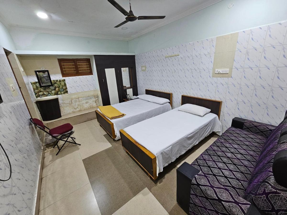 Arunachala Guest House Vriddhachalam Buitenkant foto